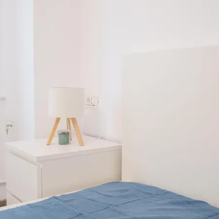 Urban House * Boekarest
