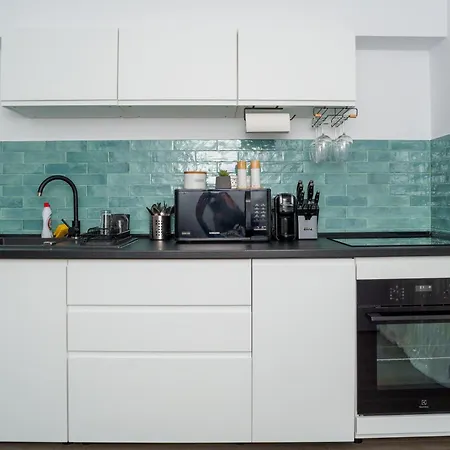 Urban House Apartment *