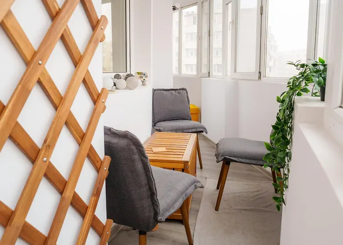 Urban House Бухарест